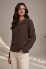 0051 MAGLIA DONNA LAVORATA CON FINTE TASCHINE E FIOCCHETTO TESSUTO IN MISTO VISCOSA - immagine 2