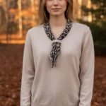MAGLIA CON COLLO FOULARD 3275