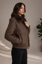 7136 GIUBBINO DONNA TRAPUNTATO MODELLO BOMBER.COLLO IN ECOPELLICCIA REMOVIBILE - immagine 3